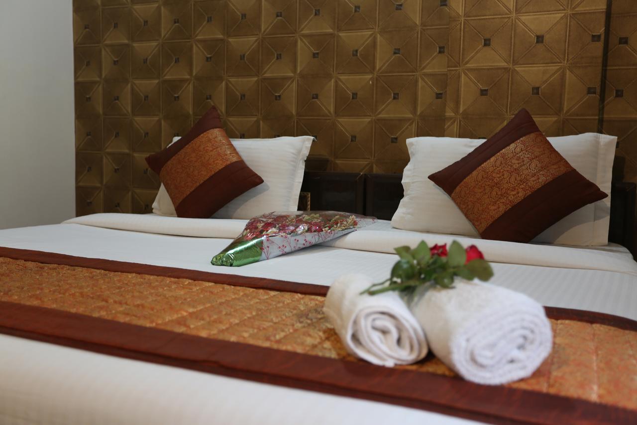 Hotel Avalon 뉴델리 외부 사진